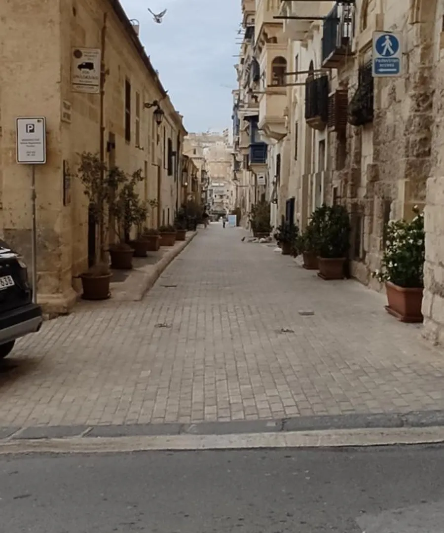 79 Sam'S Place, Valletta 0*,