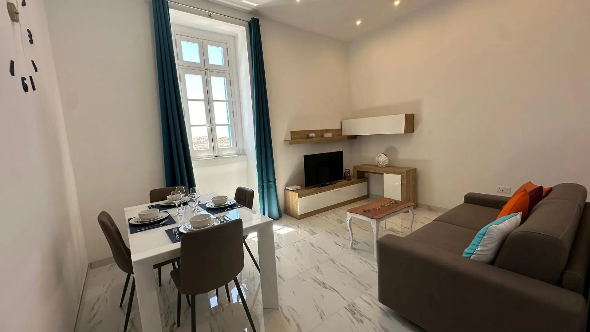 79 Sam'S Place, Valletta Apartment