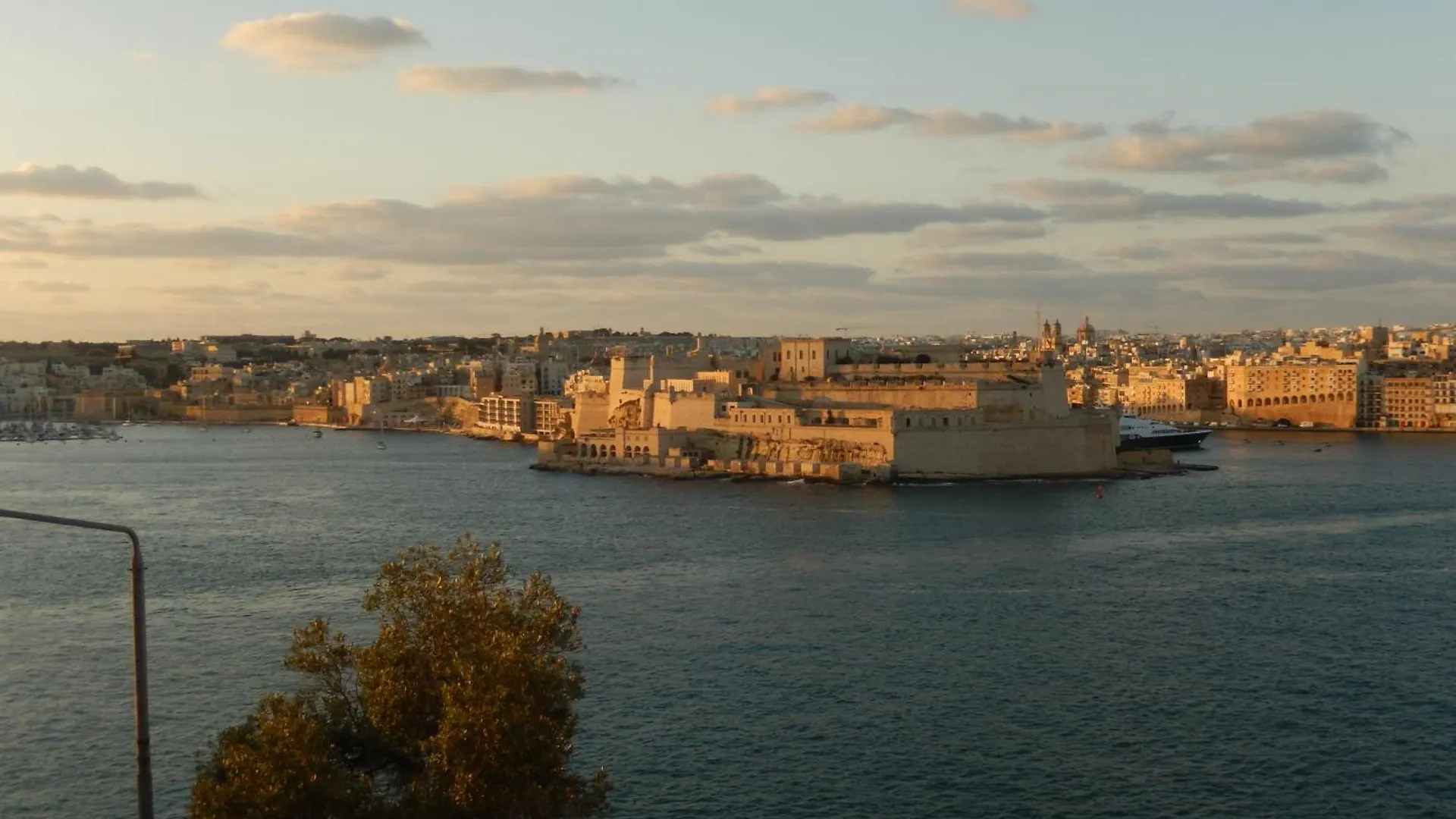 79 Sam'S Place, Valletta Apartment